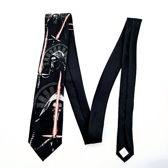 STAR WARS | Kylo Ren light saber neck tie - Picture 2 of 5
